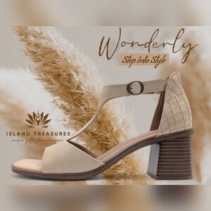 Wonderly Remi Sandals Sz US 9M/EU 40 Tan Animal Print  Buckle And Velcro Closure